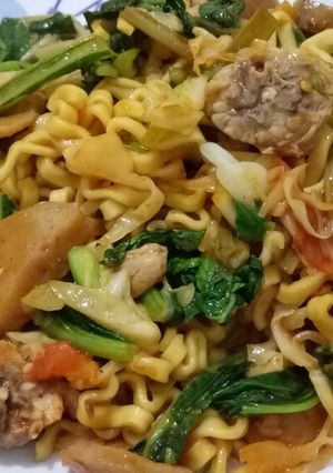 Foto resep 3. Bakmi goreng banyak sayur dan toping