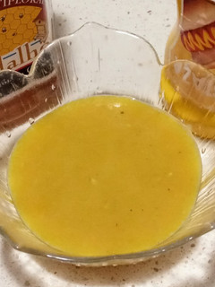 Una foto de Salsa de mostaza y miel