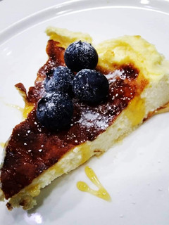 A picture of My keto burnt cheesecake.