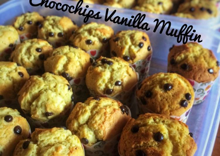 Langkah Mudah untuk Menyiapkan Chocochips Vanilla Muffin yang Menggugah Selera