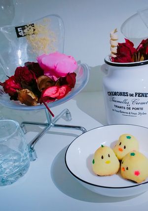 A picture of Happy Cluck Cluck Cookies.