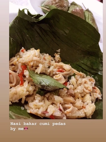Langkah Mudah untuk Menyiapkan Resep Nasi bakar cumi pedas yang Enak Banget Anti Ribet, Lezat Sekali