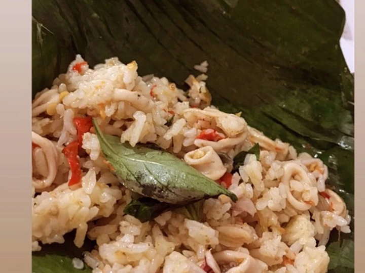 Langkah Mudah untuk Menyiapkan Resep Nasi bakar cumi pedas yang Enak Banget Anti Ribet, Lezat Sekali