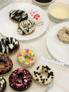 A picture of Glaze donut 🍩.