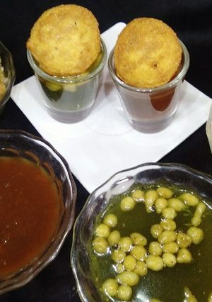 पाणीपुरी (pani puri recipe in marathi) रेसिपी चे मुख्य फोटो