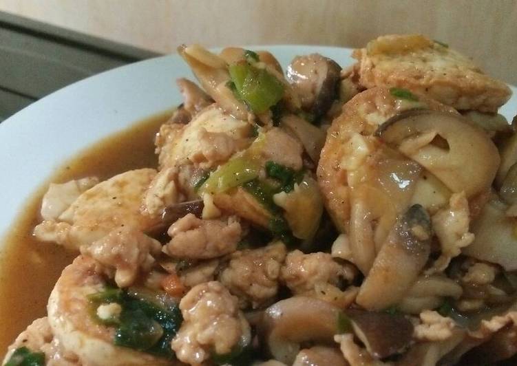 Chicken tofu and mushroom stir fry