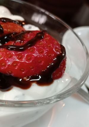Una foto de Strachiatella 🍰de Fresas, 🍓🍓y Chocolate 🍫