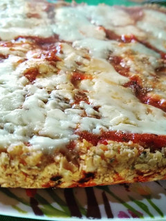 Una foto de Pizza saludable con masa de avena! 🍕