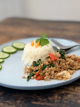 Recipe Minced pork stir-fry with basil and chillies which Delicious