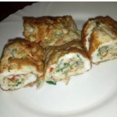 A picture of Omelette roll.
