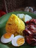 Nasi Kuning Satset & Orek Teri Kentang ala Mbak Sari's Kitchen