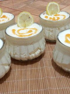 Una foto de Crema de limón dos leches