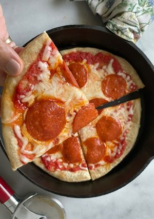 Una foto de Pizza en sartén sin levadura