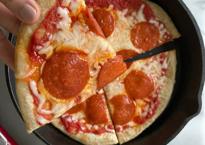 Pizza en sartén sin levadura Receta de poramoralhambre- Cookpad