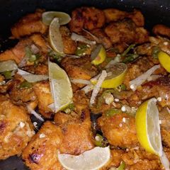 A picture of Lemon Chicken Booti.