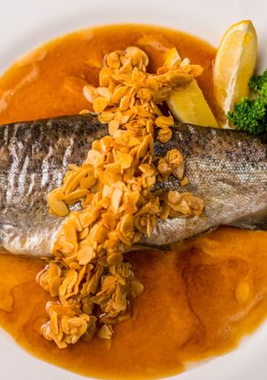 Mandulás pisztráng recept fotója