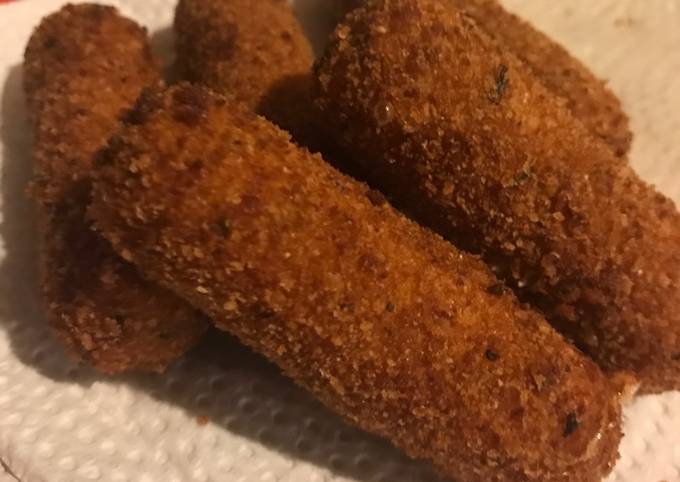 Easiest Way to Prepare Super Quick Homemade Kid friendly fried mozzarella sticks