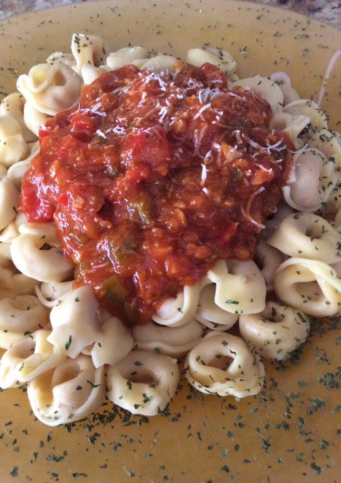 Una foto de Tortellini con queso