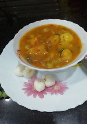 A picture of Matar makhana sabji.