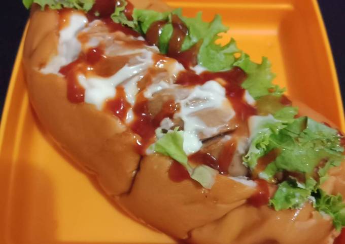 Hot dog simple (ide bekal anak) foto resep utama