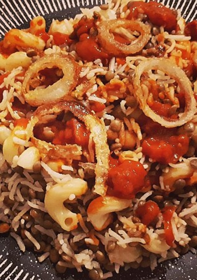 Una foto de Koshari (plato egipcio)