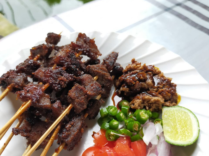 Ini dia! Bagaimana cara buat Sate Daging Sapi Teflon Kuah Kacang untuk Hari Raya dijamin spesial