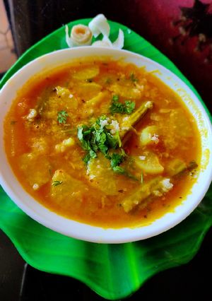 A picture of Radish drumsticks sambar.