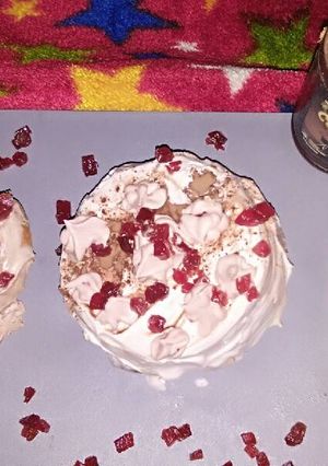 झटपट बनने वाला बंद केक (Jhatpat banne wala band cake recipe in hindi) रेसिपी मुख्य फोटो