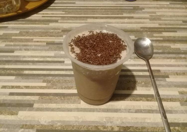 Milkshake coklat dari susu bubuk