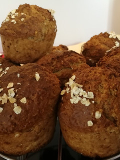 Una foto de Muffins de avena y plátano