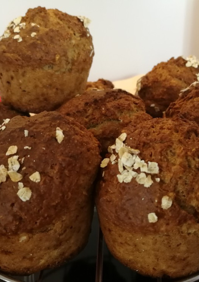 Una foto de Muffins de avena y plátano