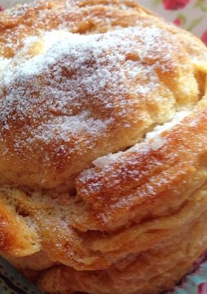 Hình của món Fujisan Bread (Bánh mỳ núi Phú Sĩ).