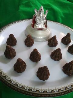 A picture of Chocolate ots modak.