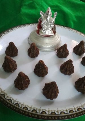 A picture of Chocolate ots modak.
