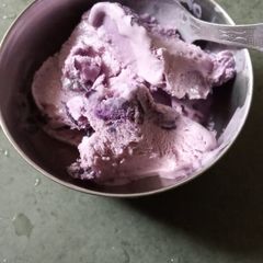 Fresh Jamun Icecream A picture of Fresh Jamun Icecream.
