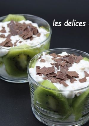 Une photo de Verrines au fromage blanc et kiwis