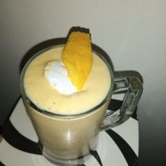 A picture of Special Mango pine Shake.