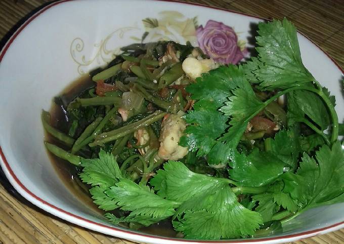 Resep Tumis sayur kangkung pake udang. Hmmmm enaaak, Lezat Sekali