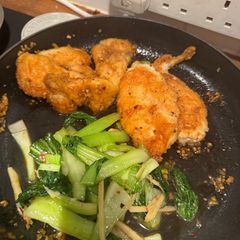 Honey Lemon Chicken ⭐️⭐️⭐️⭐️ A picture of Honey Lemon Chicken ⭐️⭐️⭐️⭐️.