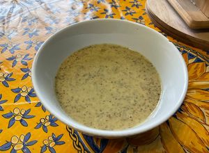 Une photo de Sauce salade à l’aneth, moutarde et citron