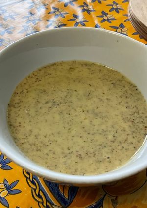 Une photo de Sauce salade à l’aneth, moutarde et citron
