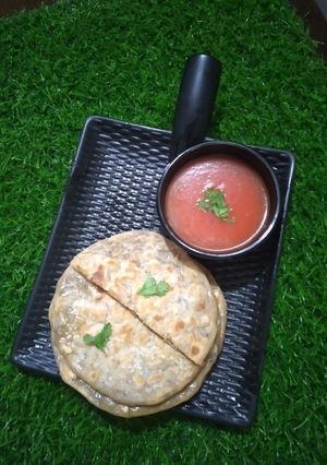 A picture of Nendran banana stuffed paratha.
