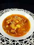 Sopa de repollo y gallina