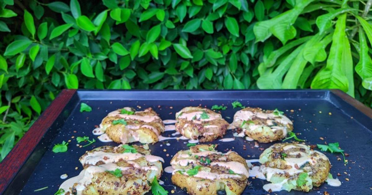 Smashed Potatoes 🥔 Recipe By Rehana Wasim Cookpad 