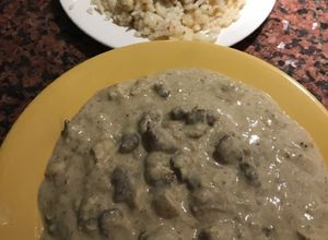 Una foto de Lomo Strogonoff con spaetzles