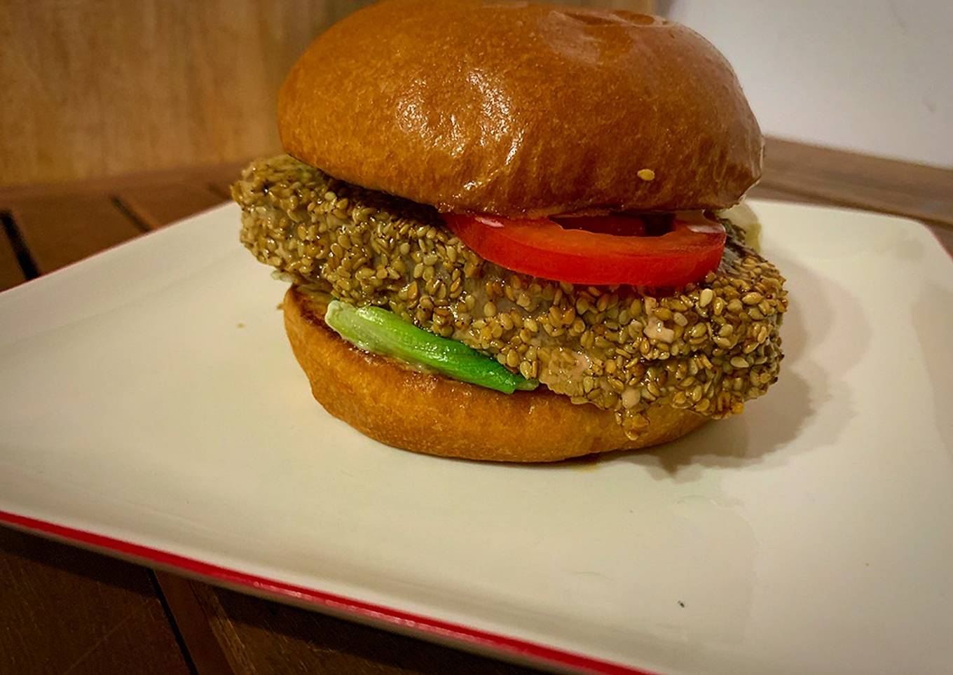 Hamburguesa de atún con mayonesa de wasabi