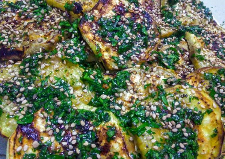 Antipasto de berenjenas al perejil!