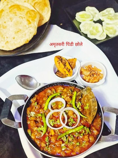 अमृतसरी पिंडी छोले (Amritsari pindi chole recipe in hindi) रेसिपी मुख्य फोटो