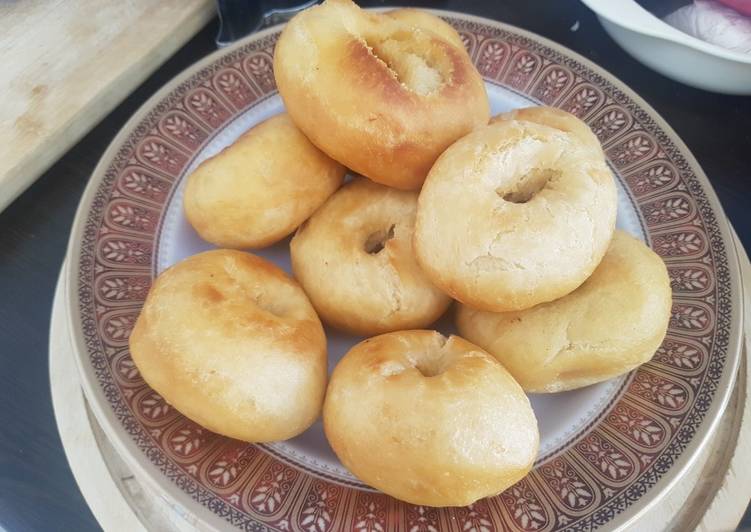 Langkah Mudah untuk Membuat 7. Donat Maizena (kumpulan tips ngadon dengan tangan) yang Enak Banget