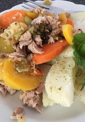 A picture of Tuna salad.